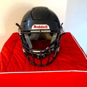 Riddell Speedflex Helmet w/ upgraded chin strap